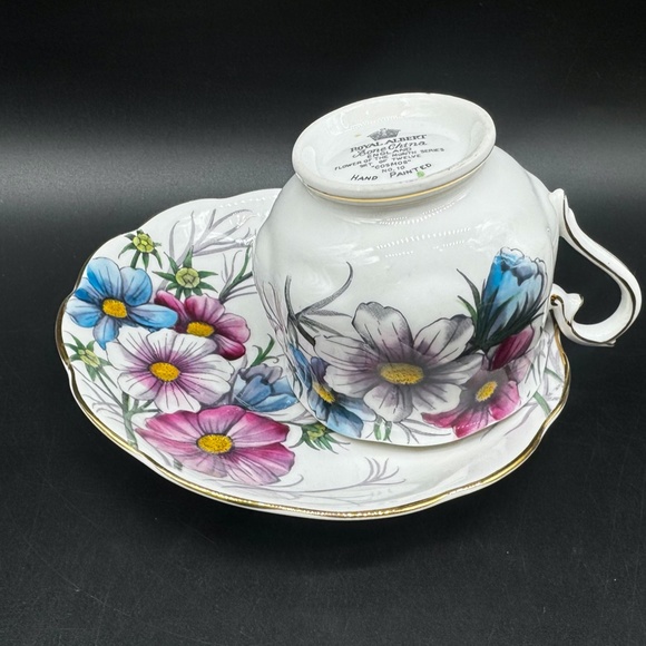 Royal Albert Flower of the Month No.10 Cosmos Tea Cup Set Bone China England - Picture 4 of 5